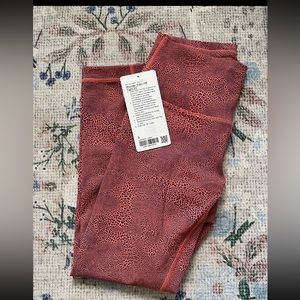 Lululemon wunder train HR tight 25” size 8